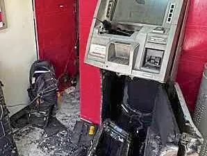 Commercial vault dismantling Bangalore — secure cash safe removal and bulletproof glass partition dismantling in progress