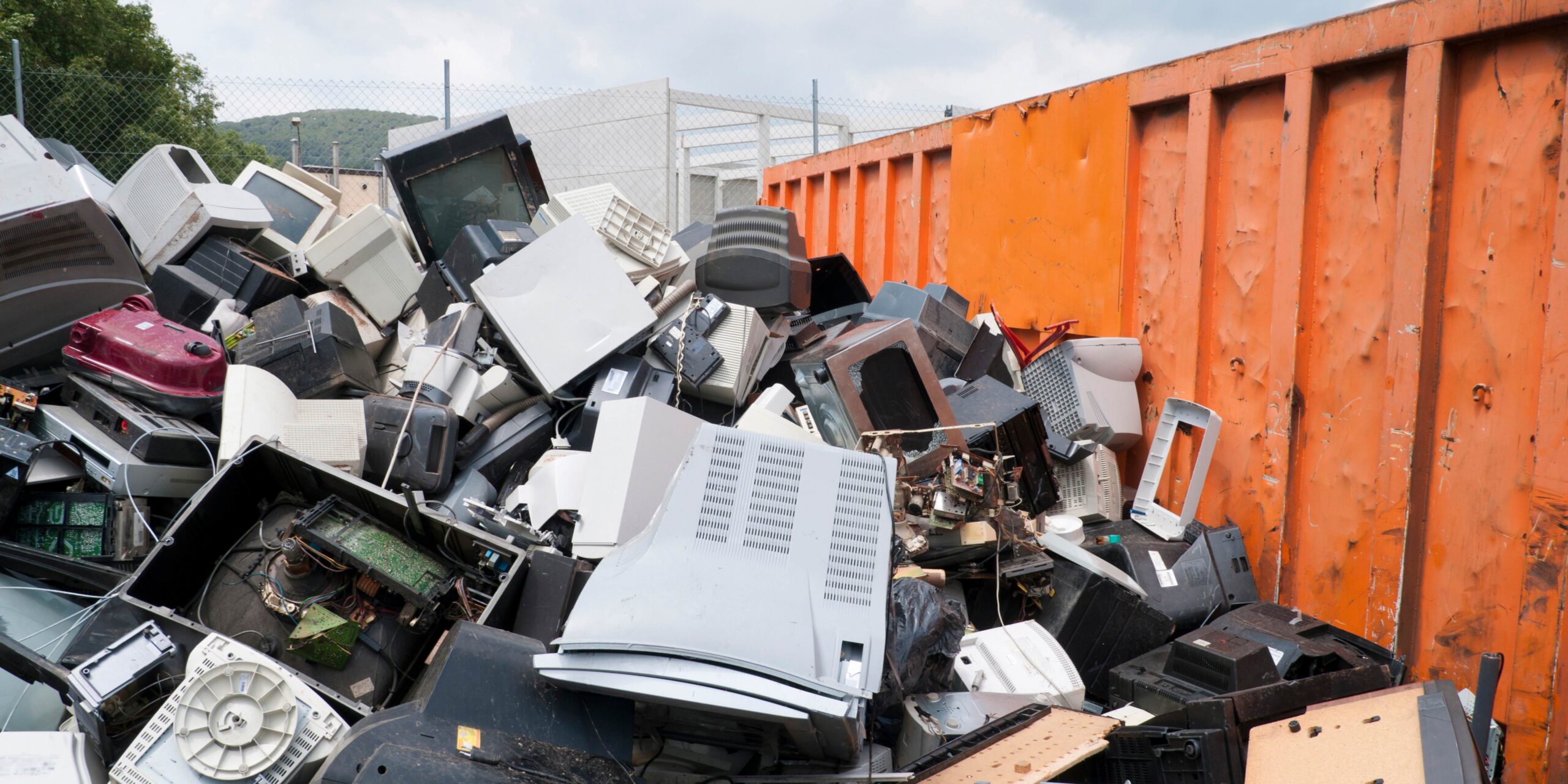 Laptop and IT Scrap e waste recycling
